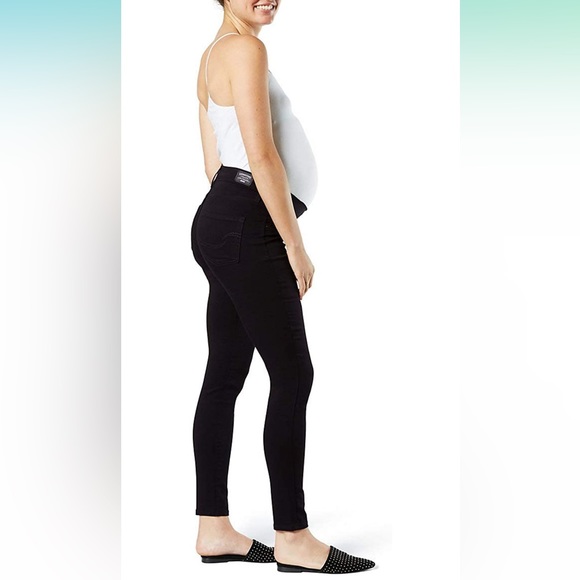 Maternity Levis Skinny Jeans - Picture 2 of 6